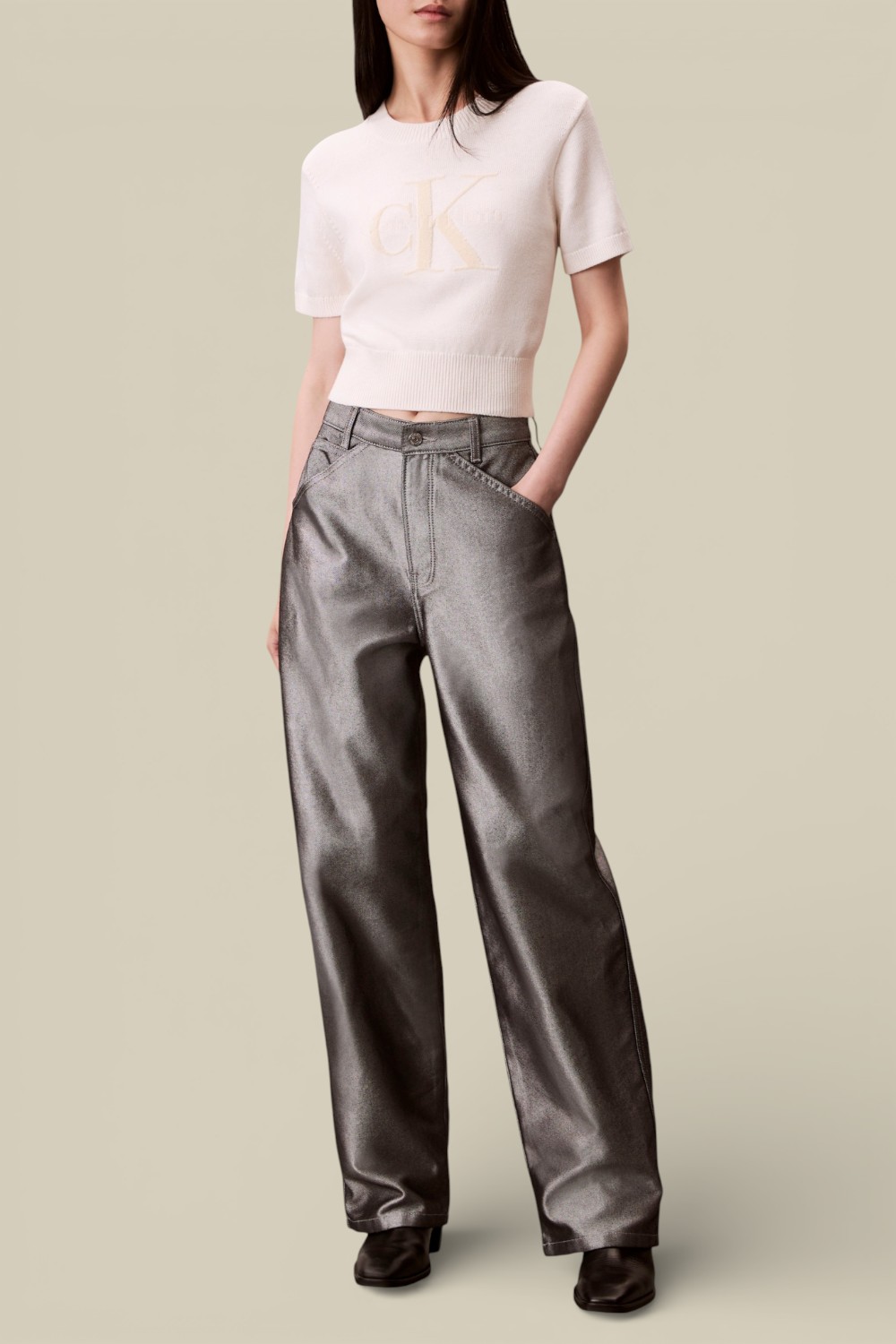 תמונת כל הלוק של חולצת סריג